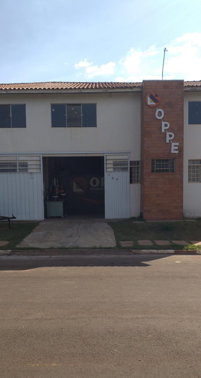 2b1a1572-e5be-4543-a746-7437d54919d0